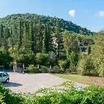 Rivendell Apartments